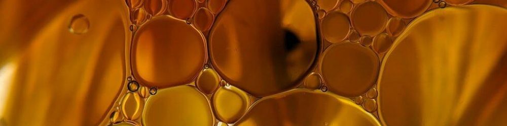 photo-1627436712678-960862eac951